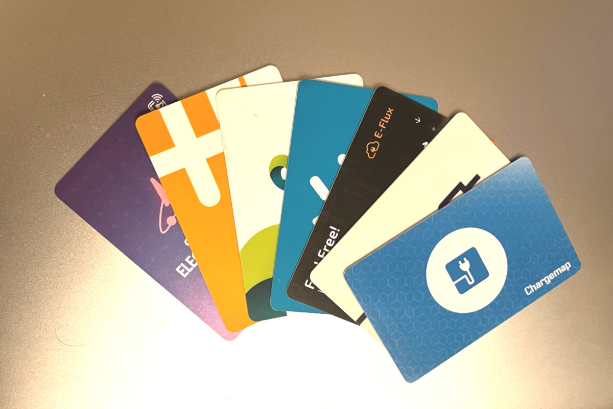 Photos de cartes de recharge.